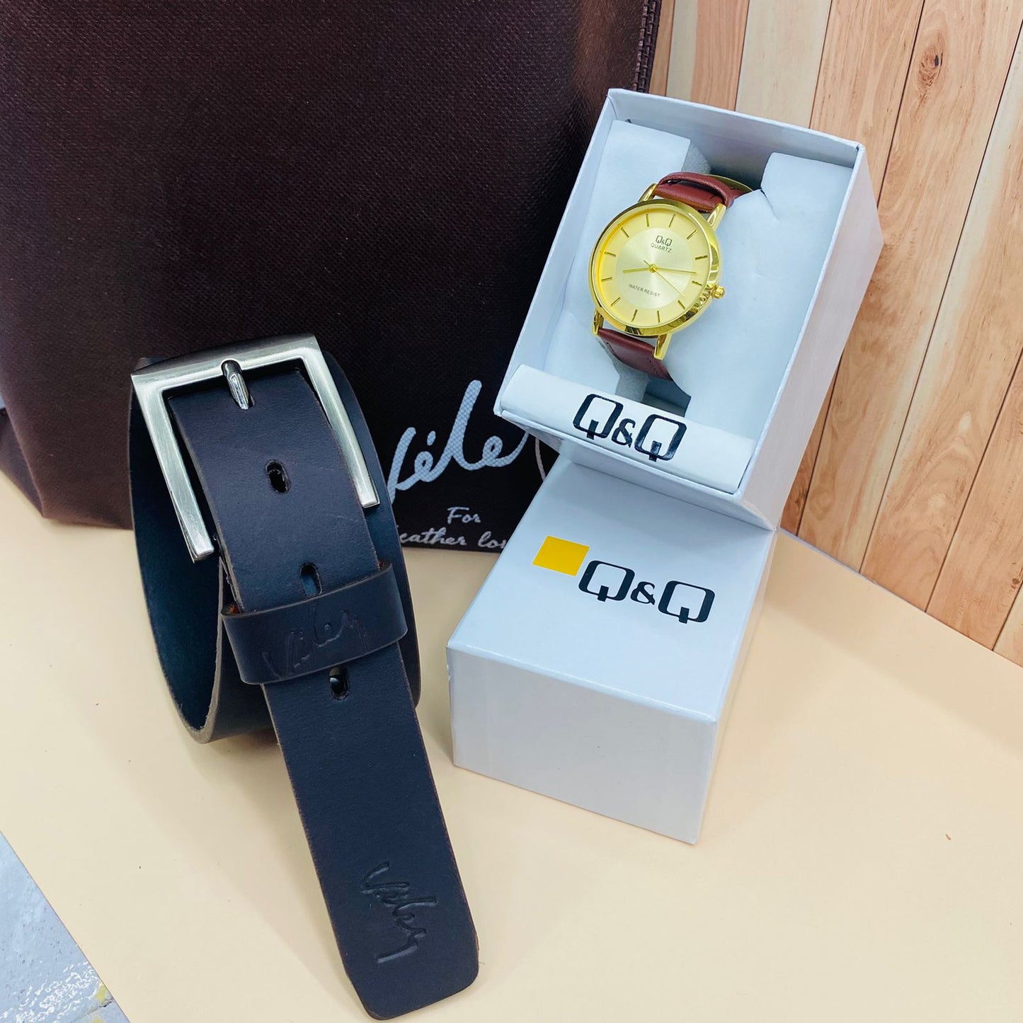 Combo Executivo - Correa VLZ + Reloj Q&Q con correa en cuero